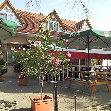 Oda ve Kahvaltı Ludas Fogado Nagyalásony